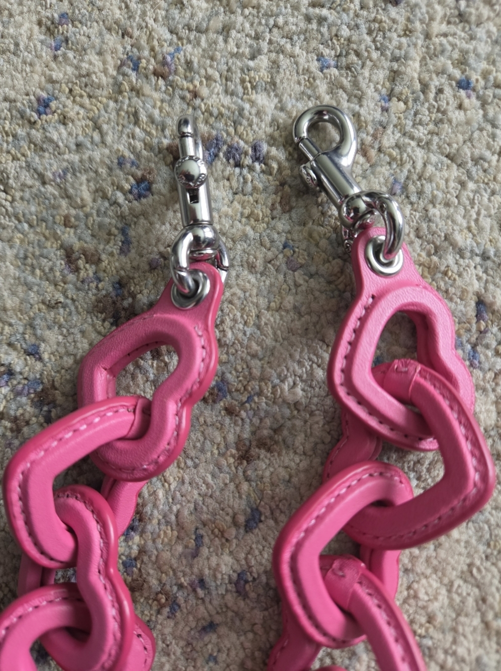 Coach Leather Covered Short Chain Strap Petunia Pink Heart - Picture 4 of 4